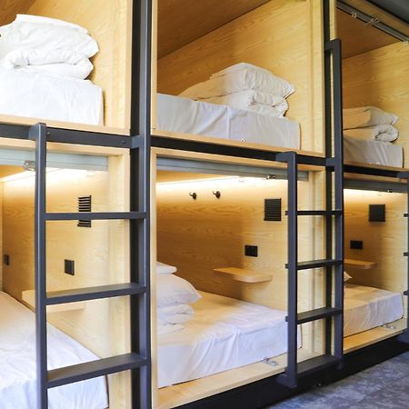 The Capsule Hotel Sydney Esterno foto