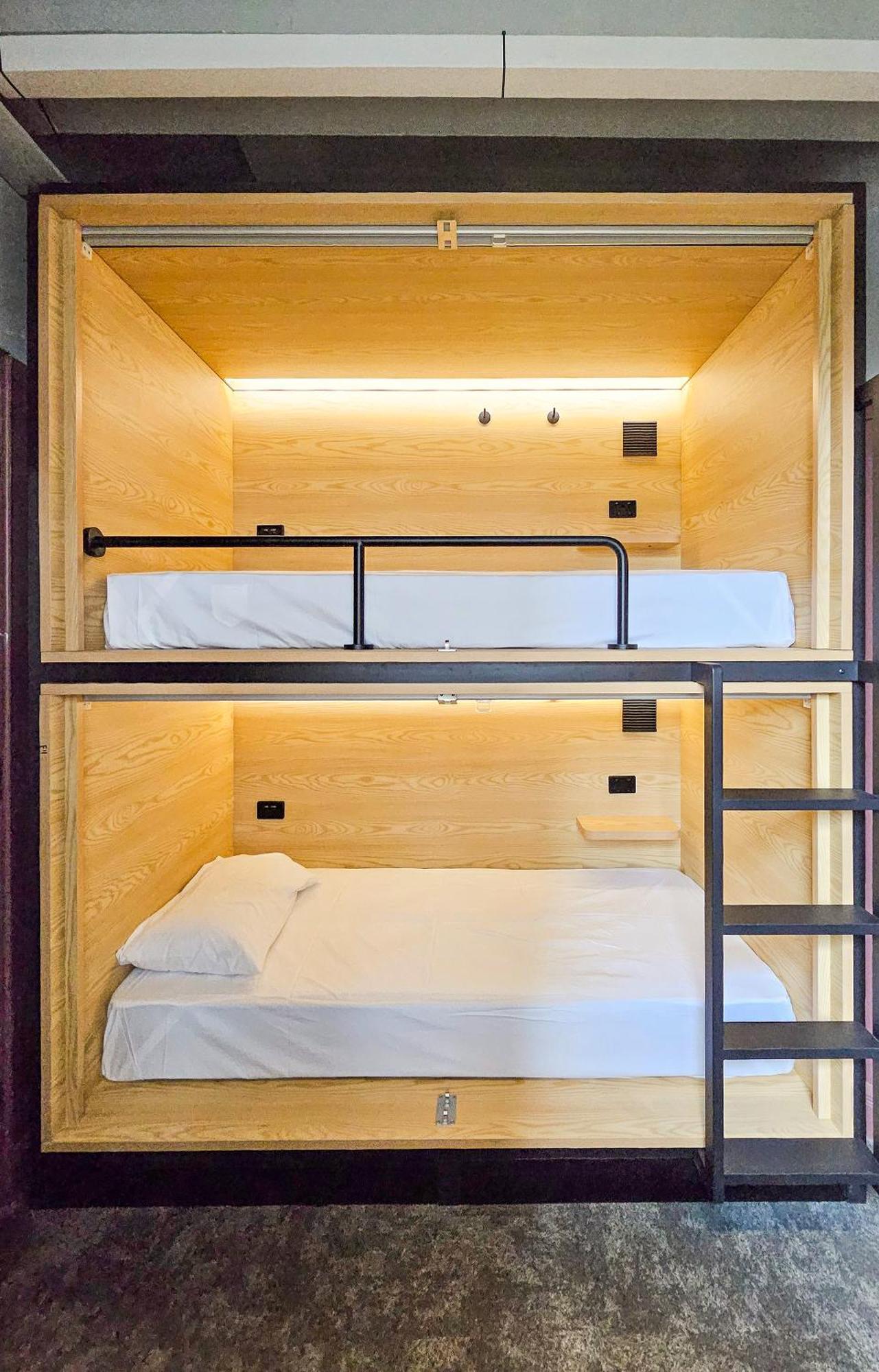The Capsule Hotel Sydney Esterno foto